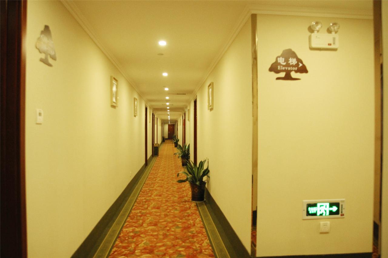 Greentree Inn Yunnan Lijiang Qixing Street Express Hotel Exterior photo